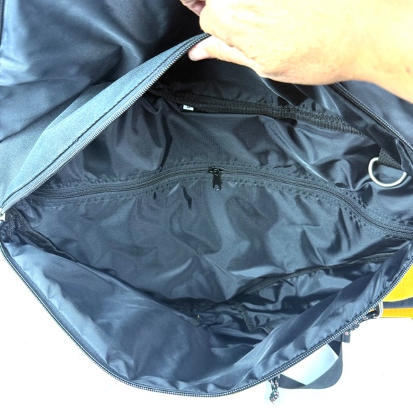 AMPAC Messanger Bag with Adjustable Straps Yellow and Black - Picture 6 of 10